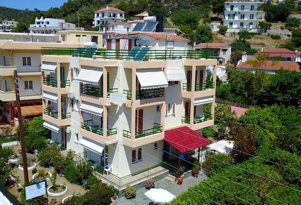 Matrona Apartments Poros Town Eksteriør billede