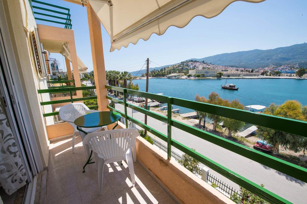 Matrona Apartments Poros Town Eksteriør billede