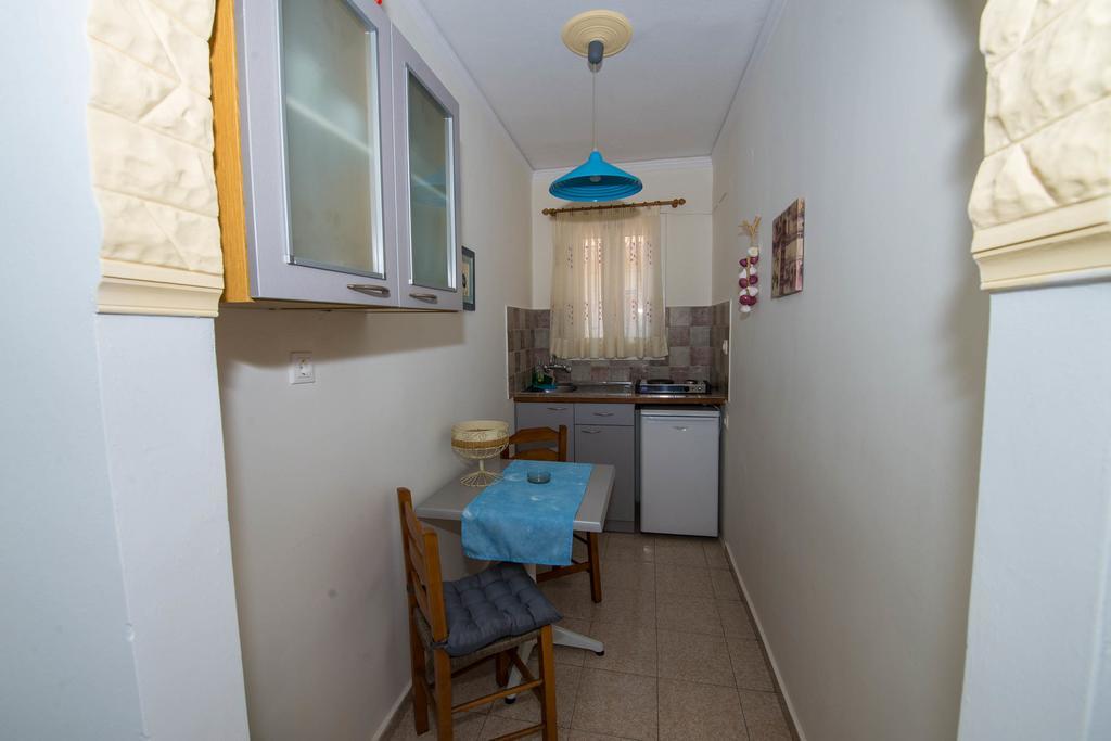 Matrona Apartments Poros Town Eksteriør billede