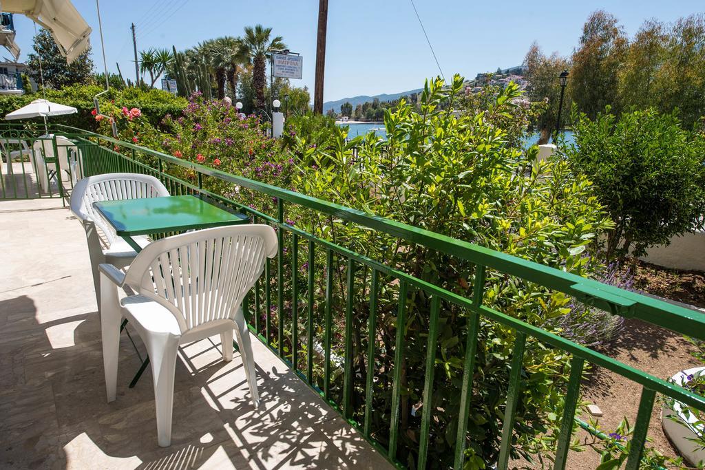 Matrona Apartments Poros Town Eksteriør billede