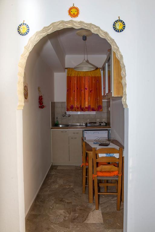 Matrona Apartments Poros Town Eksteriør billede