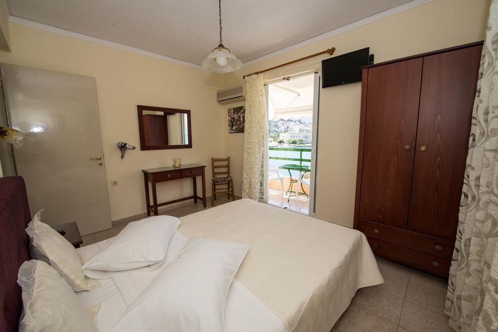 Matrona Apartments Poros Town Eksteriør billede